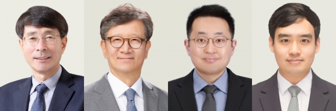 제16회 아산의학상 수상자 전장수, 강윤구, 정충원 교수, 박세훈 전문의(왼쪽부터)/사진제공=아산사회복지재단
