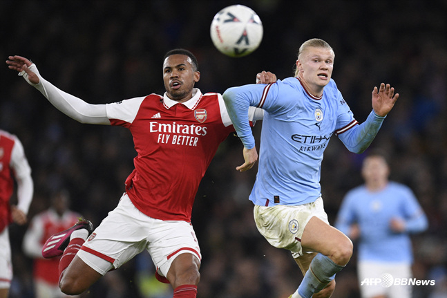 EPL 최강 팀끼리 붙었다... 맨시티, 아스날에 1-0 승 'FA컵 16강' - 머니투데이