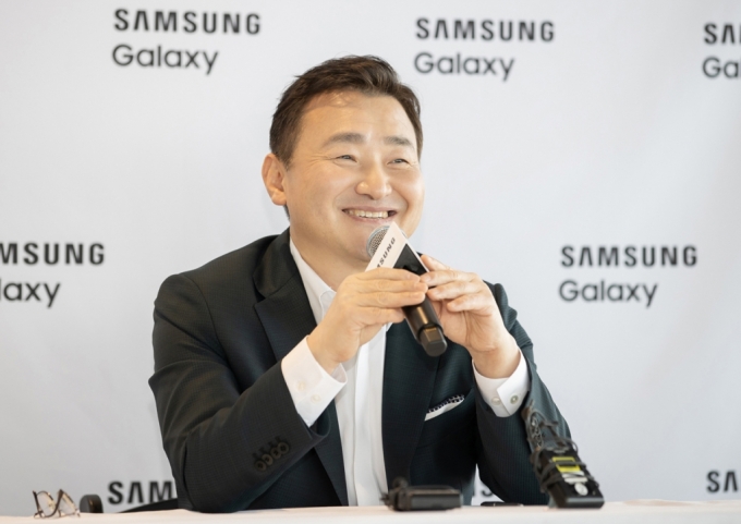 1일(현지시간) 미국 샌프란시스코 체이스 센터에서 삼성전자 MX사업부장 노태문 사장이 국내 기자들과 만나 새롭게 출시하는 갤럭시S23의 판매 전략과 스마트폰 사업 전망에 대해 이야기 하고 있다. /사진제공=삼성전자