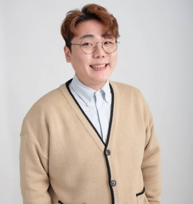 코미디언 송필근이 지난해 3월 공개한 새 프로필 사진./사진=송필근 인스타그램