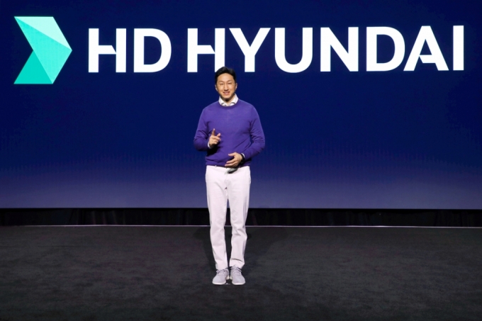 CES 2023 HD현대 프레스 컨퍼런스 발언자로 나선 정기선 사장 /사진=HD현대
