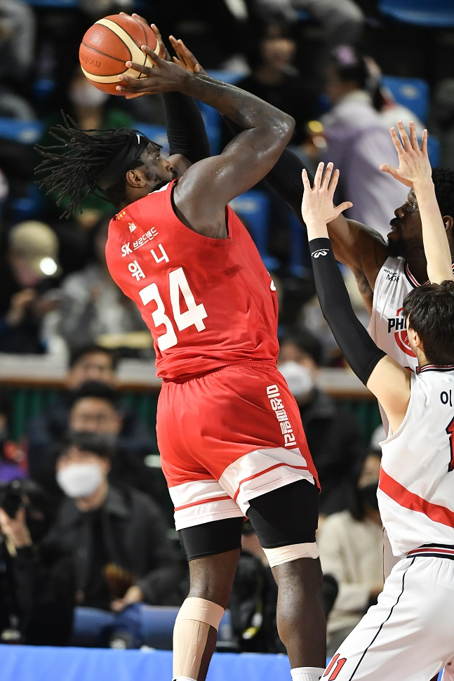 SK ڹ () 7  лü  2022~2023 SKT ̴ γ 5 񽺿    õϰ ִ. /=KBL 