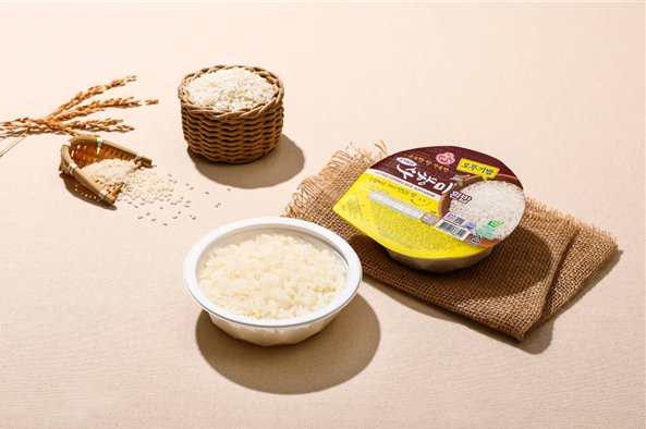수향미와 수향미로 만든 즉석밥 제품./사진제공=화성시