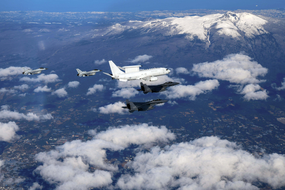 (=1) = 1   ž  װ ǽ(Peace Eye, E-737) F-15K KF-16  ȣ   Ѷ  ϰ ִ. ( ) 2022.1.1/1  