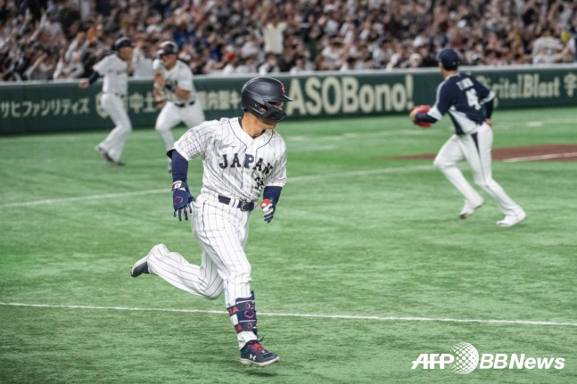ô Ÿī 11(ѱð) Ϻ 쵼  2023 WBC 1 ѱ Ÿ ġ ϰ ִ./AFPBBNews=1