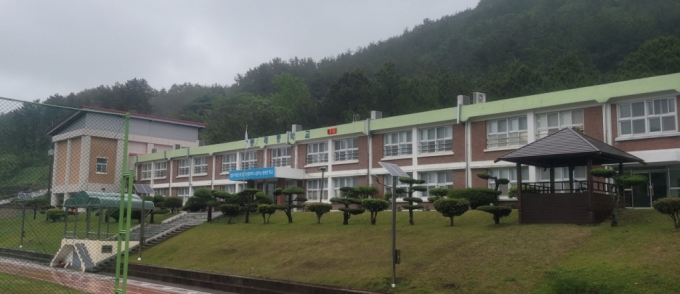 고흥군 최남단에 위치한 봉래중 전경. / 사진=김인한 기자