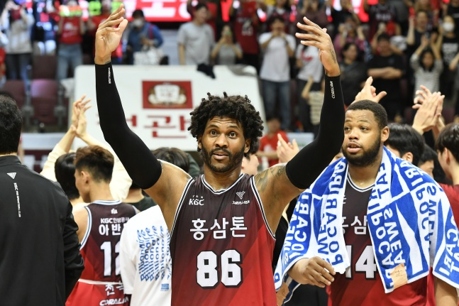 KGC 인삼공사 대릴 먼로(가운데). /사진=KBL