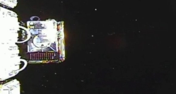 누리호 3단부에 실린 '차세대 소형위성 2호'가 발사 13분여 뒤 우주 공간에서 분리되고 있는 모습. / 사진=한국항공우주연구원