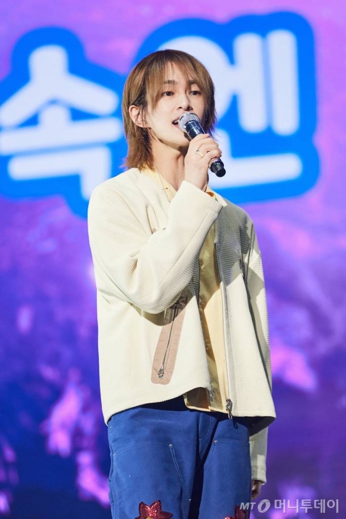 그룹 샤이니(SHINee)가 팬들과 즐거운 시간을 보냈다.   샤이니는 데뷔 15주년을 기념해 27일, 28일 양일간 서울 송파구 잠실 실내체육관에서 팬미팅 &#039;2023 SHINee FANMEETING &#039;Everyday is SHINee DAY&#039; : [Piece of SHINE]&#039;(2023 샤이니 팬미팅 &#039;에브리데이 이즈 샤이니 데이&#039; : [피스 오브 샤인])을 개최했다. / 사진제공 = SM엔터테인먼트 /사진=김창현 기자 chmt@