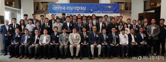 지나인스 이미지