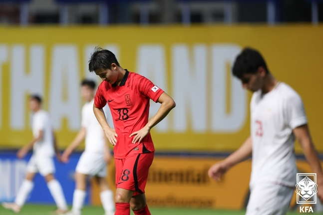 변성환호, '힘 축구' 이란에 0-2 패... 조 2위로 8강 진출→개최국 태국과 맞대결'