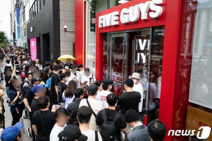 Burger Brands in Korea: Five Guys, Shake Shack, and More