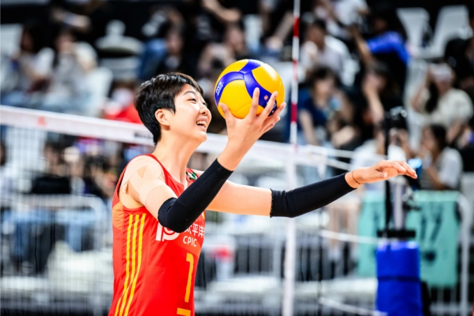 세계 6위에 2연속 20점→한 세트 따냈다' 韓 여자배구 VNL 26연패... 중국에 1-3 패 - 머니투데이 세계 6위에 2연속 20점→한 세트 따냈다' 韓 여자배구 Vnl 26연패... 중국에 1-3 패 - 머니투데이
