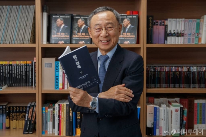 황창규 전 KT 회장 인터뷰 /사진=이기범 기자 leekb@