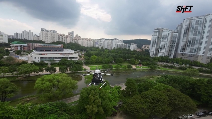 "음료 주문하면 하늘에서 날아온다" TIE, 도심 드론배송 시작