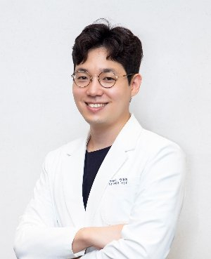 Oral Health and Dementia: The Link and Strategies for Prevention