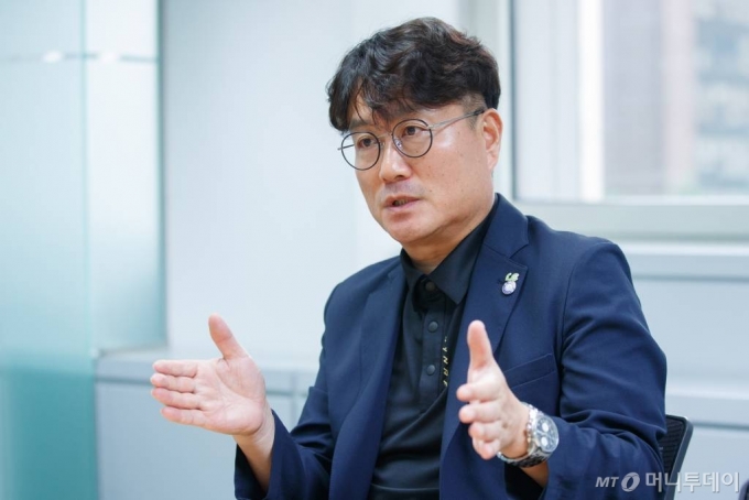 이철 로우카본 대표 인터뷰 /사진=이기범 기자 leekb@