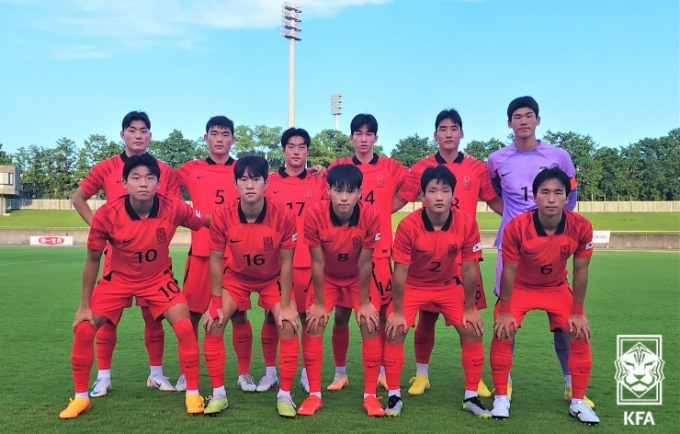 韓日전 5연패 사슬 끊었다... U-18, 일본에 1-0 승리 '강민성 결승골'