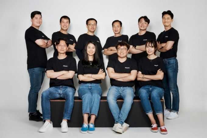 1세대 벤처기업 인포뱅크가 운영하는 스타트업 액셀러레이터(AC) '아이엑셀(iAccel)'의 구성원 사진