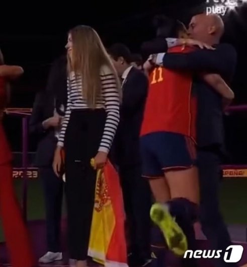 Controversy Erupts as Spanish Football Association President Kisses Female Player