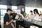 DL이앤씨 직원들이 서울시 종로구 돈의문 디타워에 위치한 D라운지카페에서 일회용컵 대신 개인 컵을 사용해 음료를 주문하고 있다. /사진제공=DL그룹