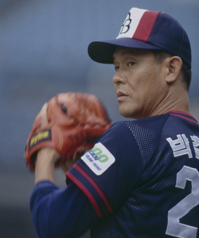 1994년 9월4일 전주 쌍방울전에서 역대 최고령(35세5개월) 완봉승을 기록한 박철순. /사진=두산베어스