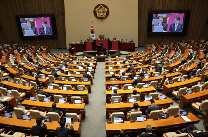 [서울=뉴시스] 고범준 기자 = 권성동 국민의힘 의원이 5일 오후 서울 여의도 국회 본회의장에서 열린 제410회국회(정기회) 제2차 본회의 정치 분야 대정부 질문에서 김영호 통일부 장관에게 질의하고 있다. 2023.09.05.