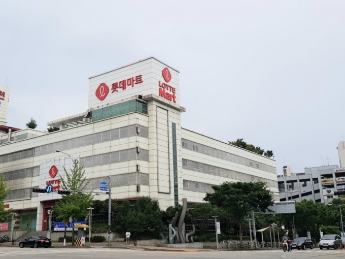 롯데마트 권선점/사진=네이버 지도 갈무리(업체 등록 사진)