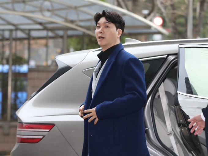 Broadcaster Park Soo-hong’s Testimony Disputes Allegations of Embezzlement in Brother’s Trial