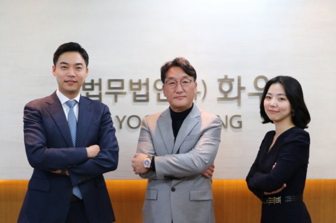 (왼쪽부터)법무법인 화우 박상혁·박재우·이지성 변호사/사진=법무법인 화우