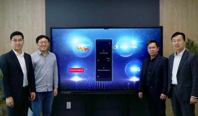 중국 AI 대기업 손잡은 K-스타트업, 실시간 통번역 장치 출시한다