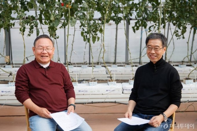 이정훈 텔로팜 대표(오른쪽)와 김홍일 케이유니콘인베스트먼트 대표의 대담 /사진=이기범