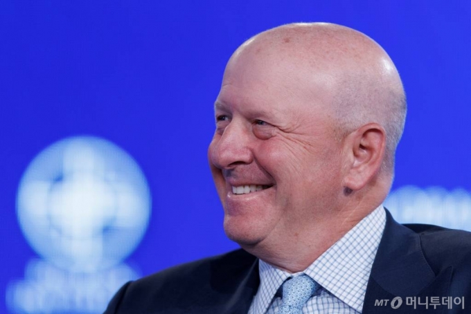 David Solomon Chairman and CEO, Goldman Sachs speaks at the 2022 Milken Institute Global Conference in Beverly Hills, California, U.S., May 2, 2022. REUTERS/Mike Blake /==1