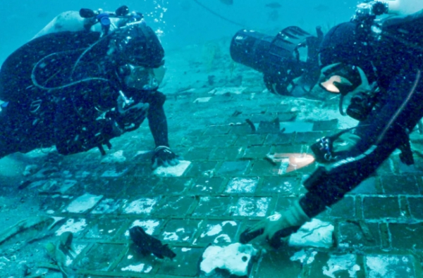 미국 TV 다큐멘터리 팀이 2차 세계대전 당시 추락한 항공기를 찾던 중 우주왕복선 챌린저호 잔해를 발견했다. /사진=미국 히스토리 채널
