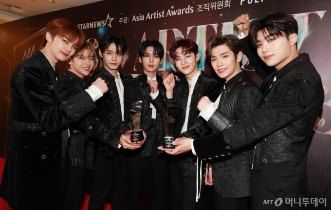 ׷ κ̽ 14 ʸ Ʒ  &#039;2023 ƽþ ƼƮ   ʸ&#039;(2023 Asia Artist Awards IN THE PHILIPPINES,  &#039;2023 AAA&#039;) AAA Ʈ , λ    ϰ ִ.  &#039;2023 AAA&#039; Ÿ ϰ Asia Artist Awards ȸ, TONZ θƮ, PULP Live World  ְѴ. ׷ ̺(IVE) ,  ٴϿ, ׷ κ̽ Ѻ MC þҴ. 2023.12.14 /=̵