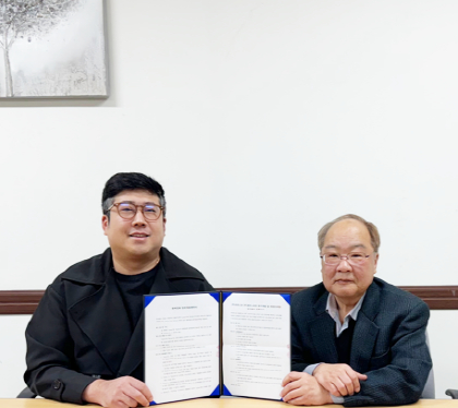 홍종국 라온스 대표(사진 왼쪽)와 박흥준 레이니어 대표/사진제공=라온스