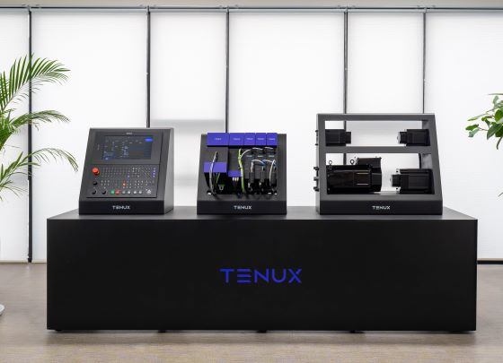 국산 CNC 시스템 &#039;테눅스(TENUX)&#039; 개발품