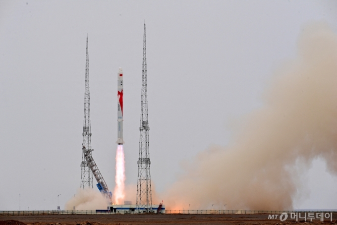중국 민간 우주기업 란젠우주항공(랜드스페이스)이 지난해 7월 로켓 &#039;주췌(朱雀) 2호&#039; 를 발사하는 모습. 기사 내용과는 관계 없음. /사진=뉴스1 