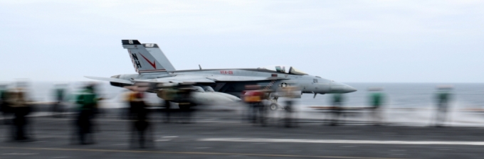 ̱ ڷ()  װ &#039;þ Ʈ&#039;(CVN-7110t) F/A-18  ȣ Ⱑ ƿ . / =Ϻ