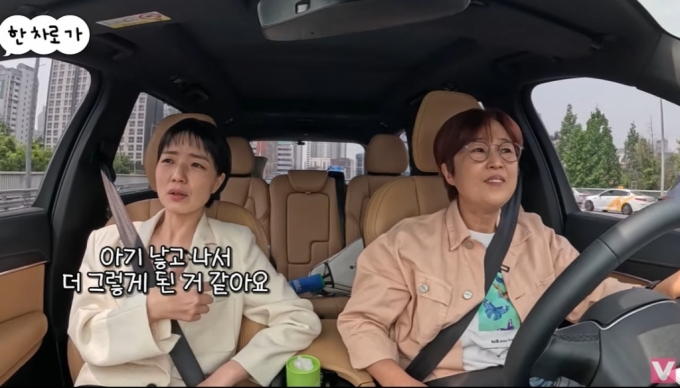 (왼쪽부터) 방송인 안영미, 송은이 /사진=유튜브 채널 '비보티비' 캡처
