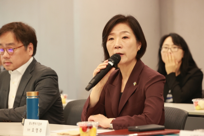 (서울=뉴스1) = 오영주 중소벤처기업부 장관이 13일 서울에서 열린 일본 진출 스타트업 간담회에서 인사말을 하고 있다. (중소벤처기업부 제공) 2024.6.13/뉴스1  Copyright (C) 뉴스1. All rights reserved. 무단 전재 및 재배포,  AI학습 이용 금지. /사진=(서울=뉴스1)