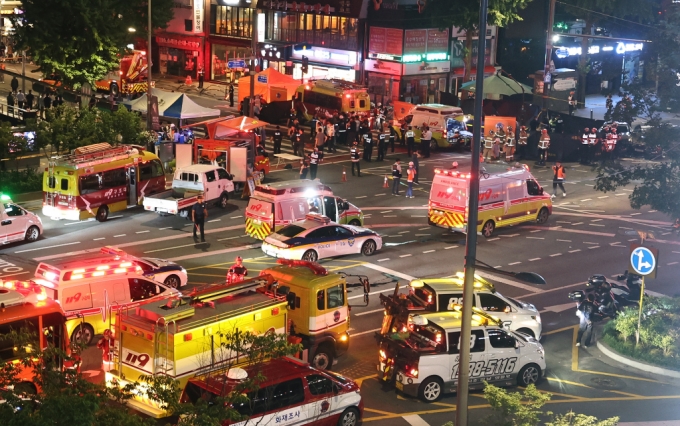 지난 1일 서울 중구 시청역 인근에서 A씨가 몰던 차량이 인도로 돌진해 9명이 숨지고, 4명이 다치는 사고가 발생했다. /사진=뉴스1