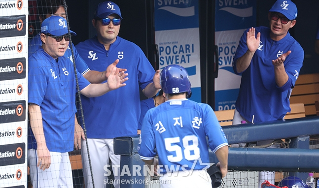 자 12일 서울 잠실구장에서 열린 두산 베어스와 2024 신한 SOL뱅크 KBO리그 방문경기에서 역투하고 있다. /사진=김진경 대기자