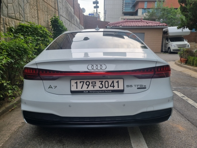 더 뉴 아우디 A7 55 TFSI e 콰트로 프리미엄. /사진=강주헌 기자