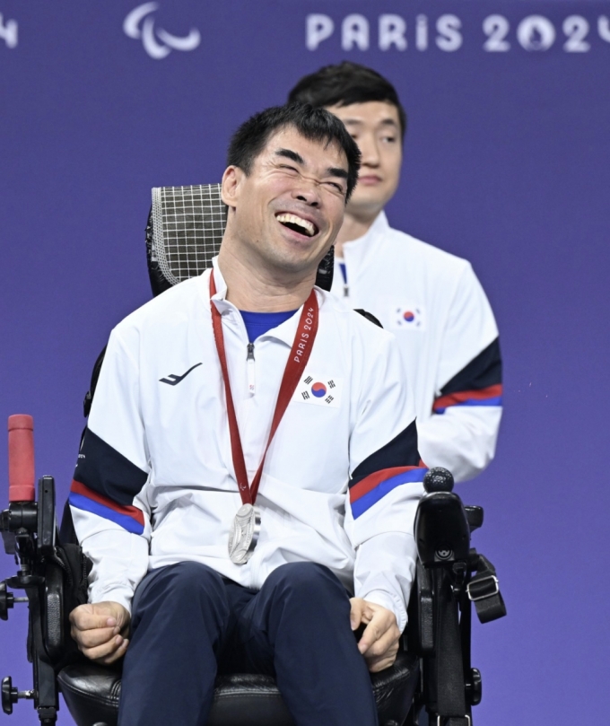 2일(한국시간) 정성준이 파리 패럴림픽 남자 보치아 단식 결승전에서 은메달을 목에 걸었다./사진=뉴스1(사진제공=대한장애인체육회)