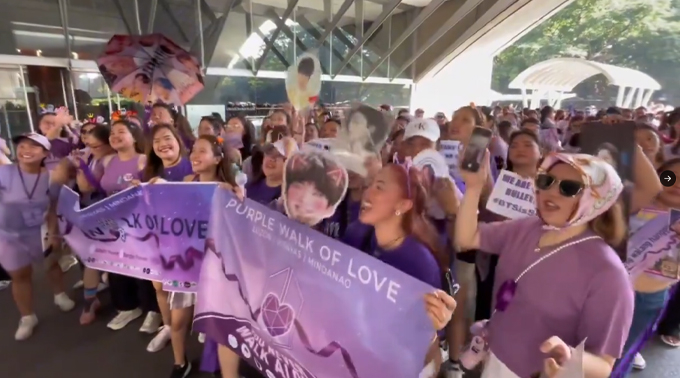 지난 8일 필리핀 일대에서 진행된 'The Purple Walk of Love: You Never Walk Alone'(더 퍼플 워크 오브 러브) 행사에 수천명의 필리핀 아미가 참여했다. /사진=엑스 갈무리