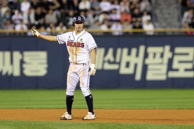 두산 베어스가 23일 잠실구장에서 열린 SSG 랜더스와 2024 신한 SOL 뱅크 KBO 리그 홈 경기에서 8-4로 승리했다. 두산 정수빈의 모습. /사진=두산 베어스 제공   