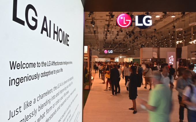 LGڴ  6( ð)     ִ ȸ IFA 2024 &#039; Ӱ ׷ AIȨ&#039;  ߴ.  ð   ޼ (Messe Berlin)  LG ð  ̰ ִ ./=LG