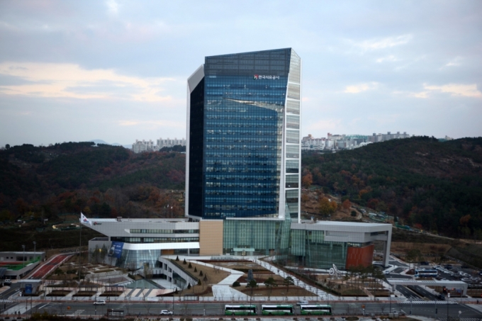 석유공사 "동해 시추 지진 가능성 없어…안전 우려 해소할 것"