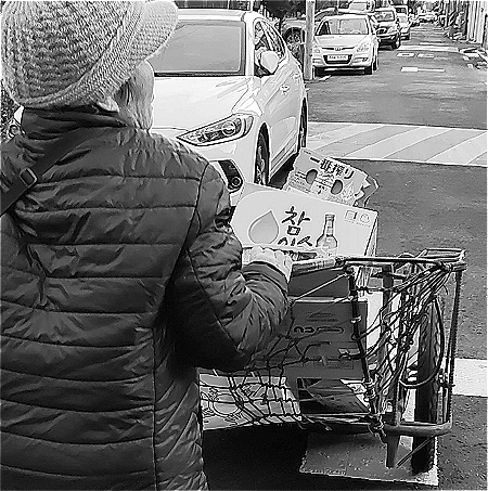 위험한 액체에 뇌가 녹았다…'괴기한 죽음'이 바꾼 의사의 삶